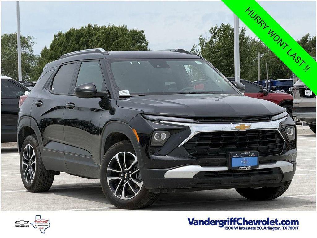 used 2025 Chevrolet TrailBlazer car, priced at $22,337
