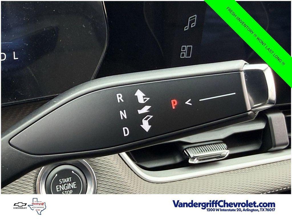 used 2025 Chevrolet Equinox car, priced at $23,998