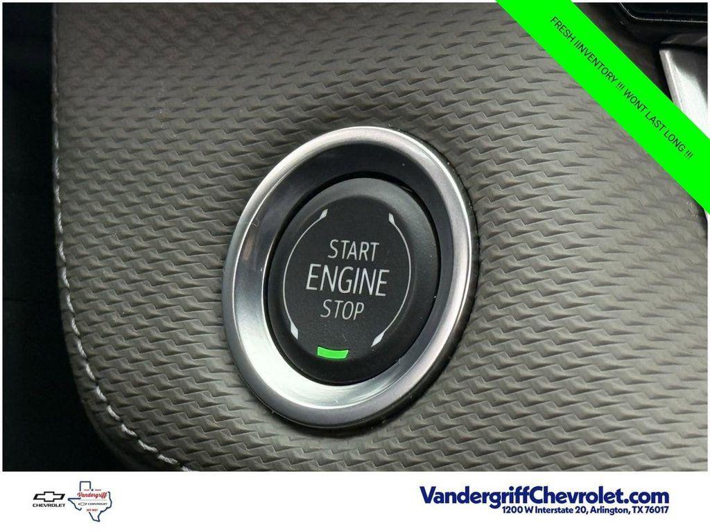 used 2025 Chevrolet Equinox car, priced at $23,998