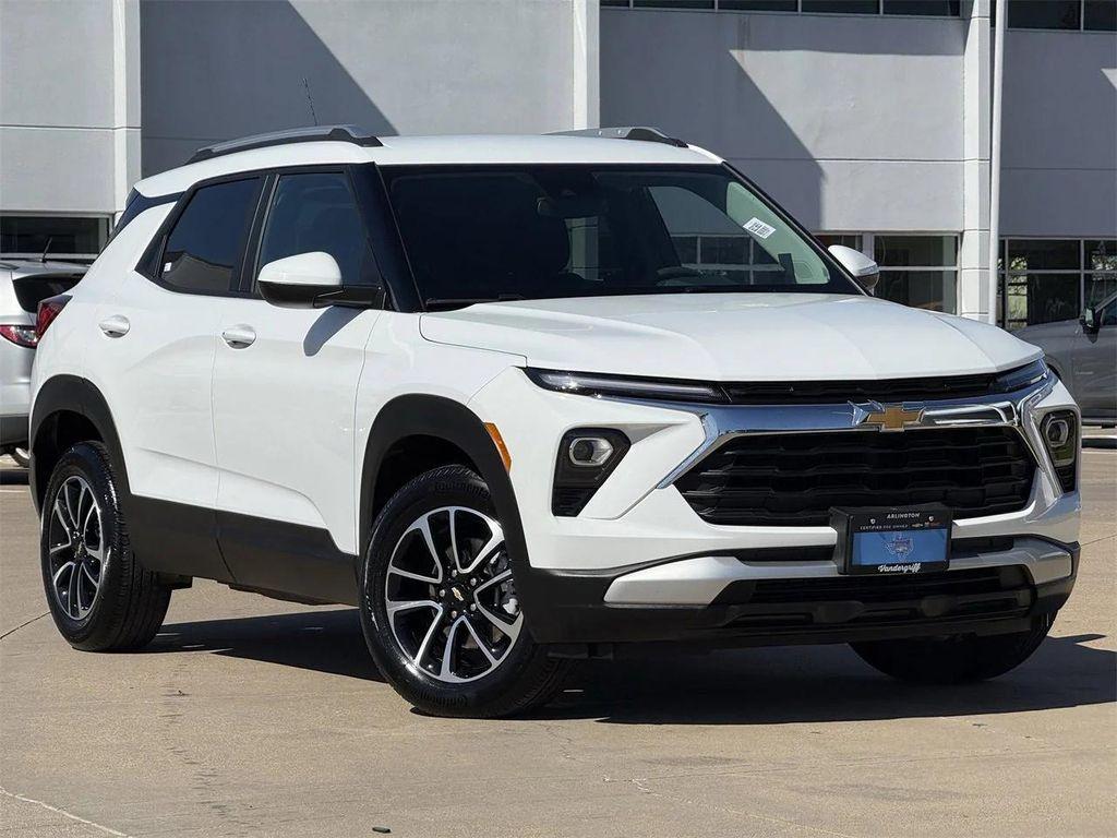 used 2025 Chevrolet TrailBlazer car, priced at $23,604