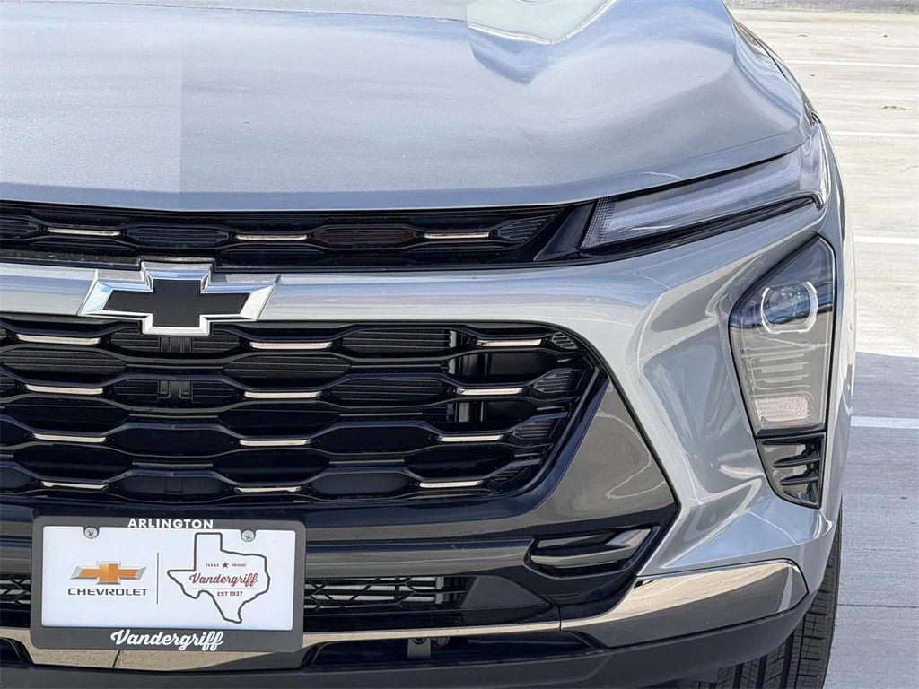 new 2026 Chevrolet Trax car, priced at $28,160