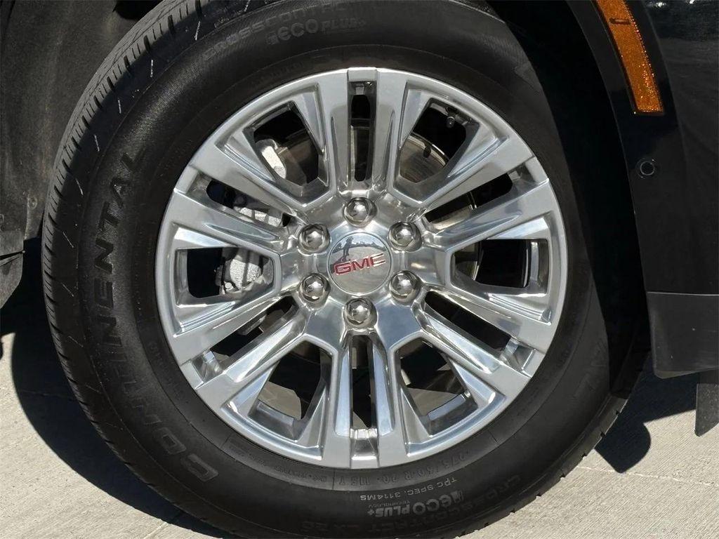 used 2025 GMC Yukon car, priced at $71,049