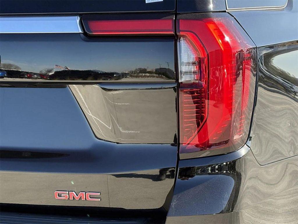 used 2025 GMC Yukon car, priced at $71,049