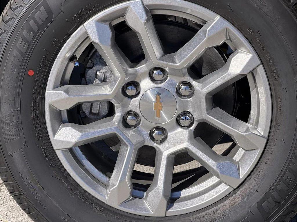 new 2026 Chevrolet Silverado 1500 car, priced at $43,590