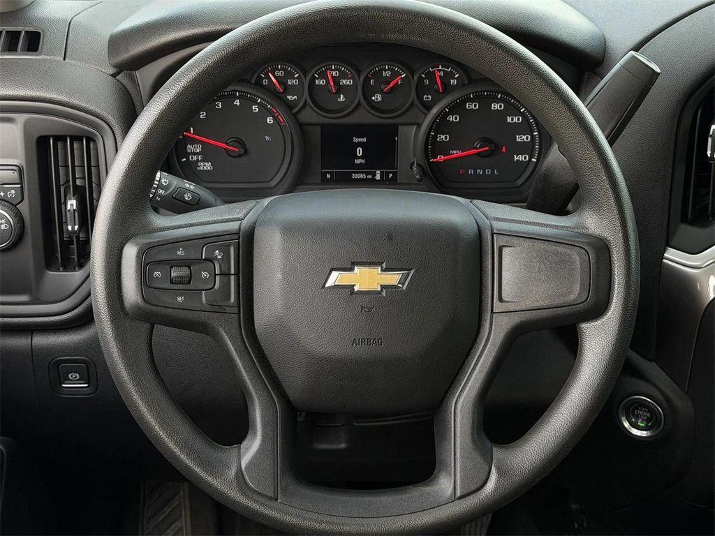 used 2025 Chevrolet Silverado 1500 car, priced at $31,594