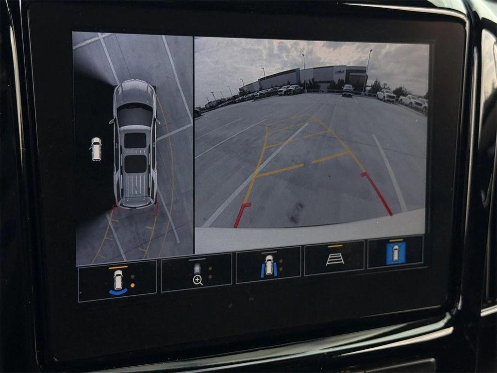 used 2023 Chevrolet Traverse car, priced at $29,767