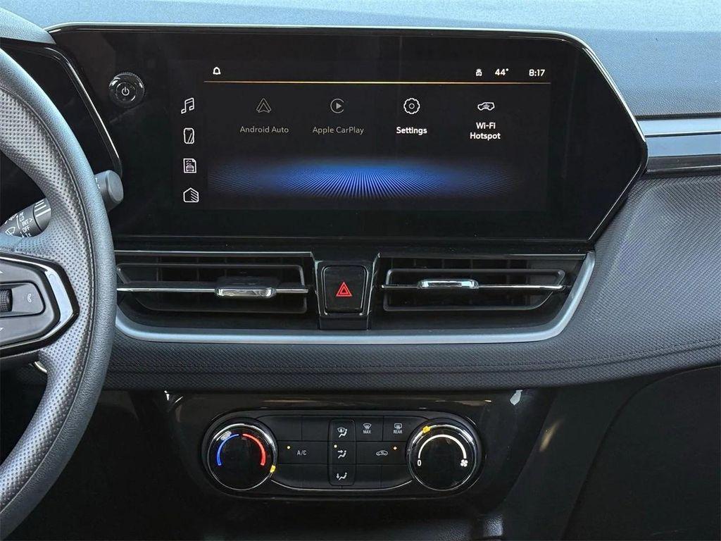 used 2025 Chevrolet TrailBlazer car, priced at $23,386