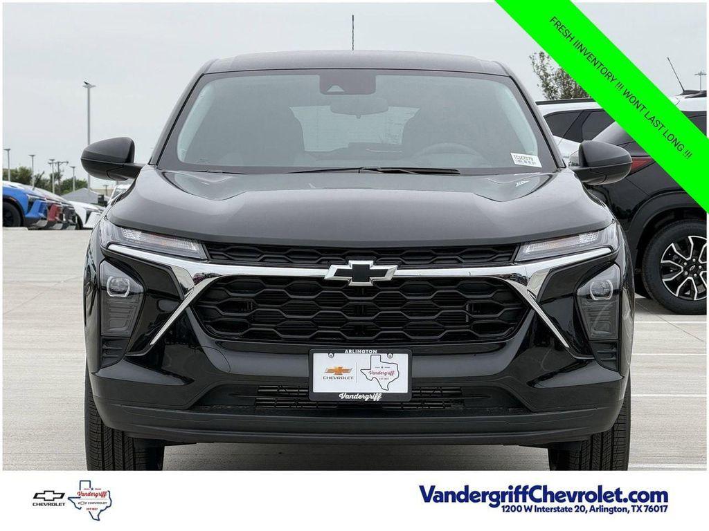 new 2026 Chevrolet Trax car, priced at $23,065