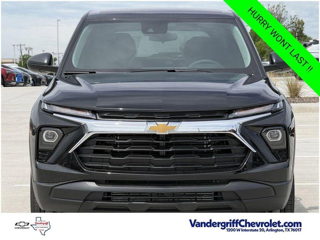 new 2026 Chevrolet TrailBlazer car, priced at $23,680
