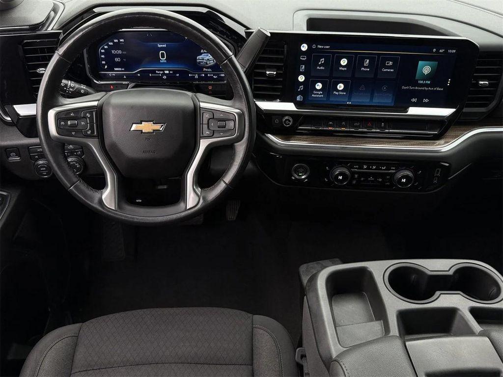 used 2022 Chevrolet Silverado 1500 car, priced at $31,131