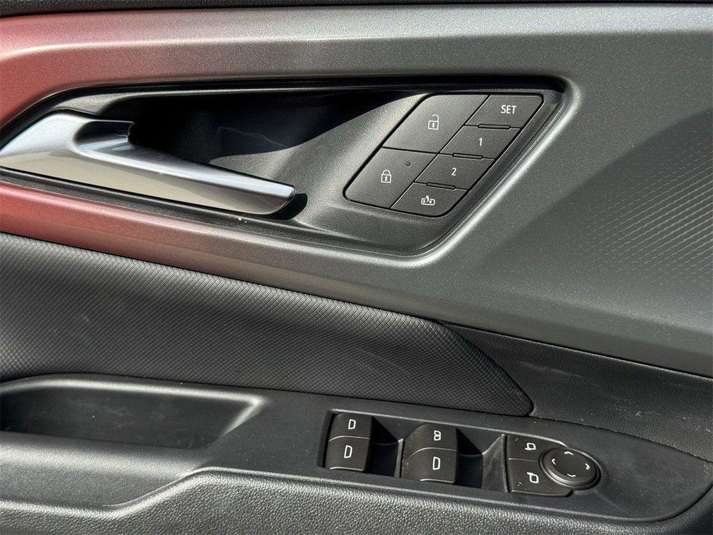 new 2026 Chevrolet Equinox EV car, priced at $40,585