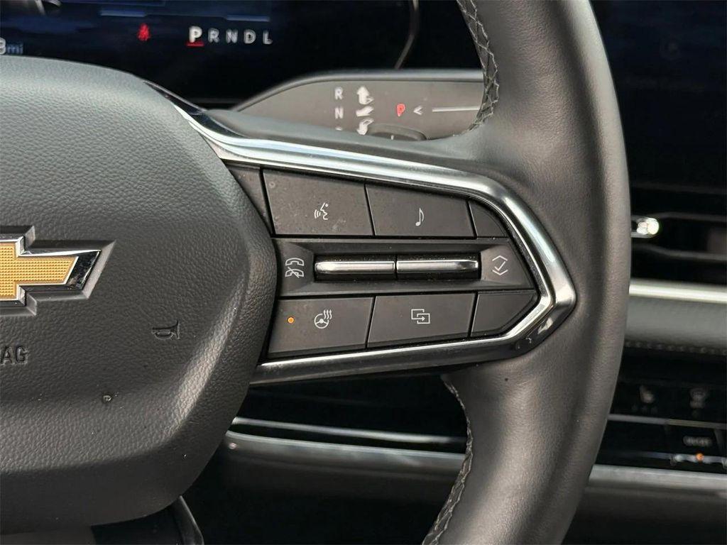 used 2025 Chevrolet Equinox car, priced at $24,790