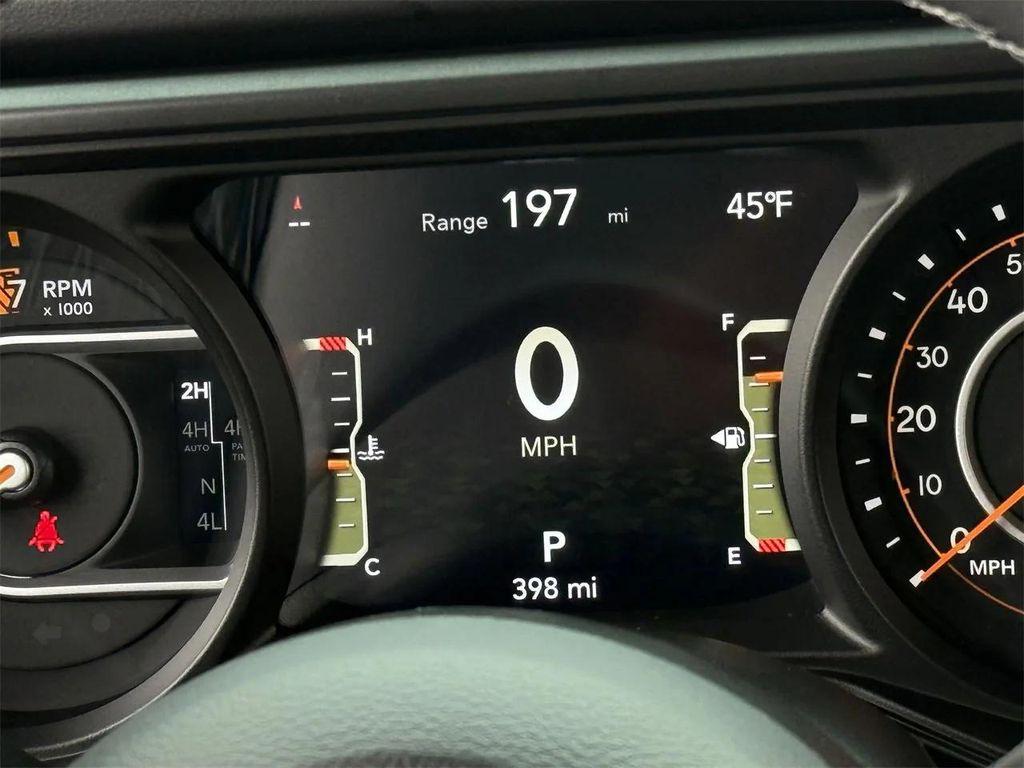 used 2025 Jeep Gladiator car, priced at $49,534