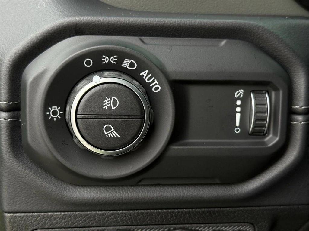 used 2025 Jeep Gladiator car, priced at $49,534