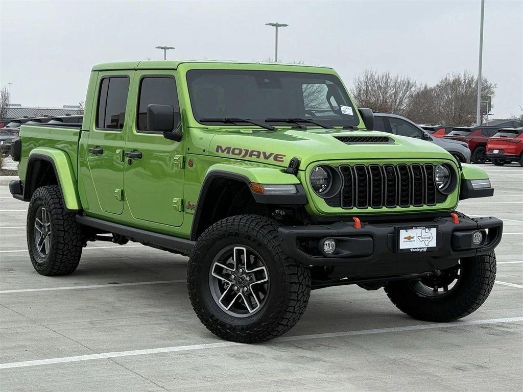 used 2025 Jeep Gladiator car, priced at $49,534