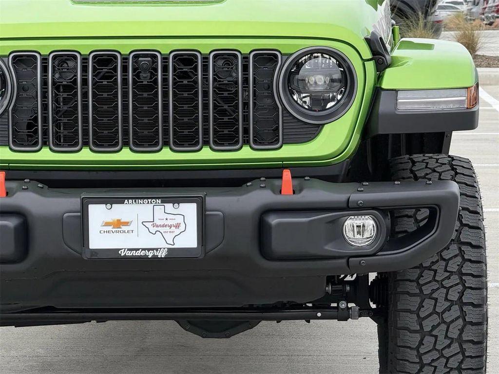 used 2025 Jeep Gladiator car, priced at $49,534