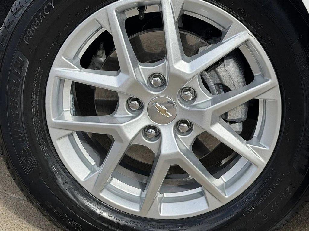 used 2024 Chevrolet Equinox car, priced at $20,864