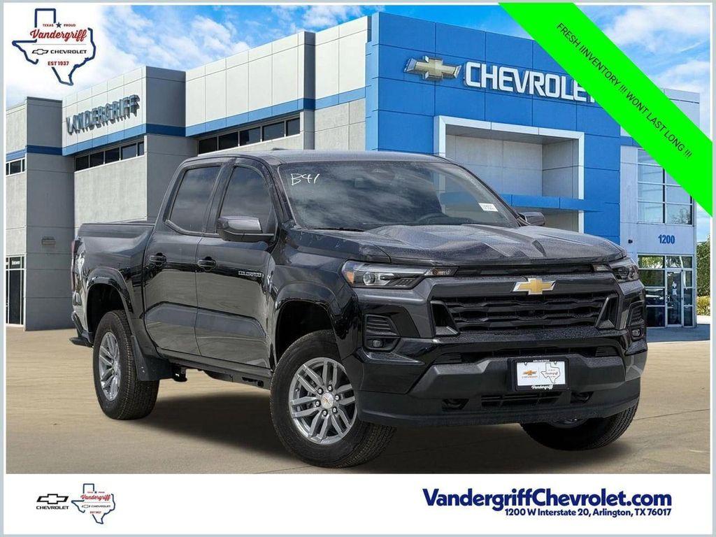 new 2026 Chevrolet Colorado car, priced at $39,060