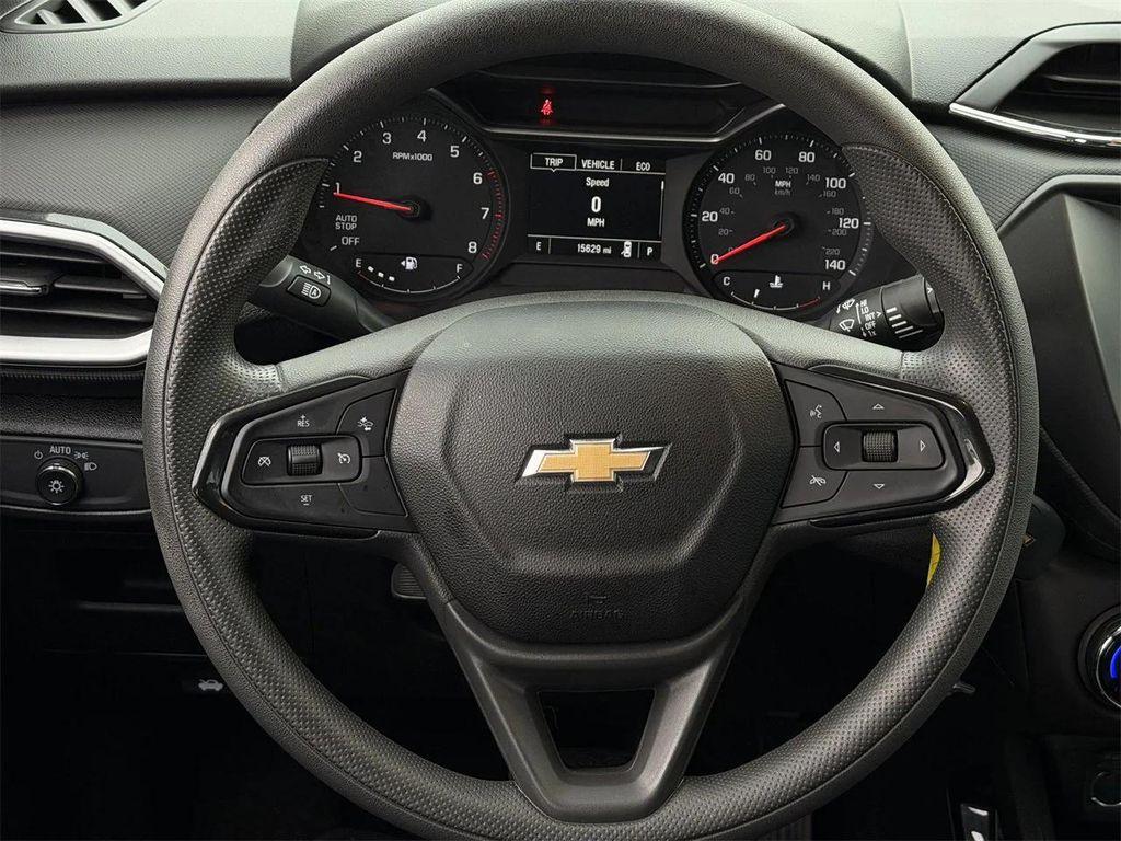 used 2023 Chevrolet TrailBlazer car, priced at $17,992
