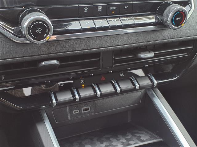 new 2025 Chevrolet Colorado car, priced at $32,410