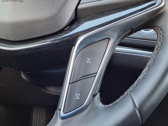 used 2025 Cadillac XT5 car, priced at $38,990