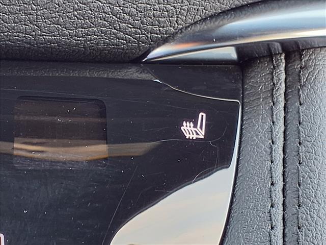 used 2025 Cadillac XT5 car, priced at $38,990