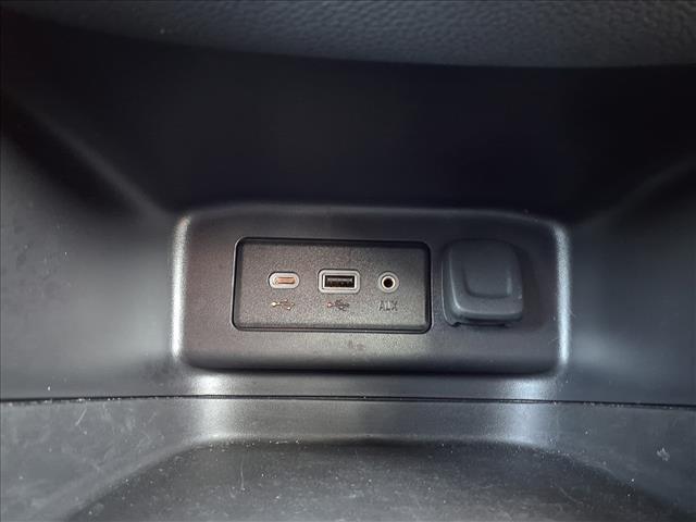 used 2024 Chevrolet Equinox car, priced at $25,990