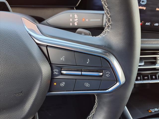 used 2024 Chevrolet Traverse car, priced at $44,490