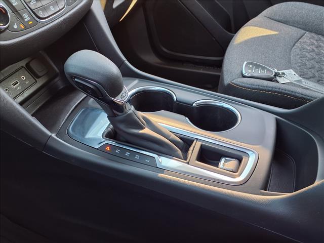 used 2024 Chevrolet Equinox car, priced at $25,990