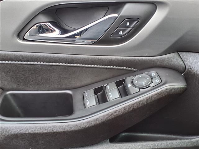 used 2023 Chevrolet Traverse car, priced at $34,290