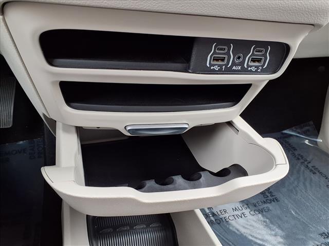 used 2024 Chrysler Pacifica car, priced at $34,990