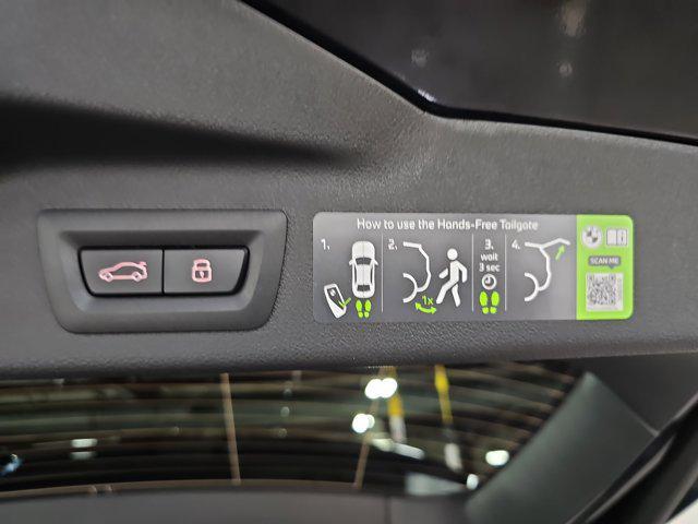 new 2026 BMW X7 car, priced at $98,110