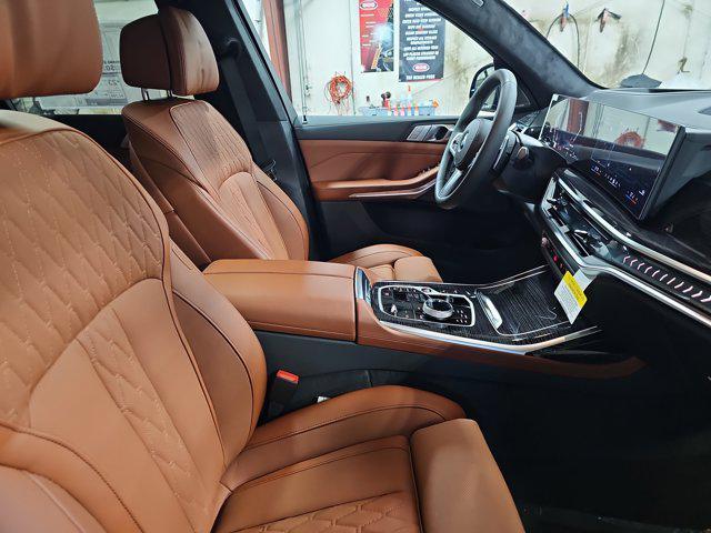 new 2026 BMW X7 car, priced at $106,055