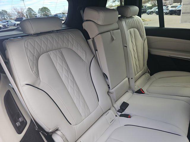 new 2026 BMW X7 car, priced at $107,855