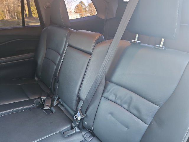 used 2021 Honda Pilot car, priced at $23,751