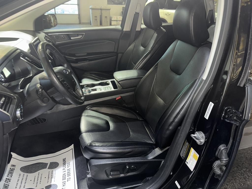 used 2022 Ford Edge car, priced at $21,995