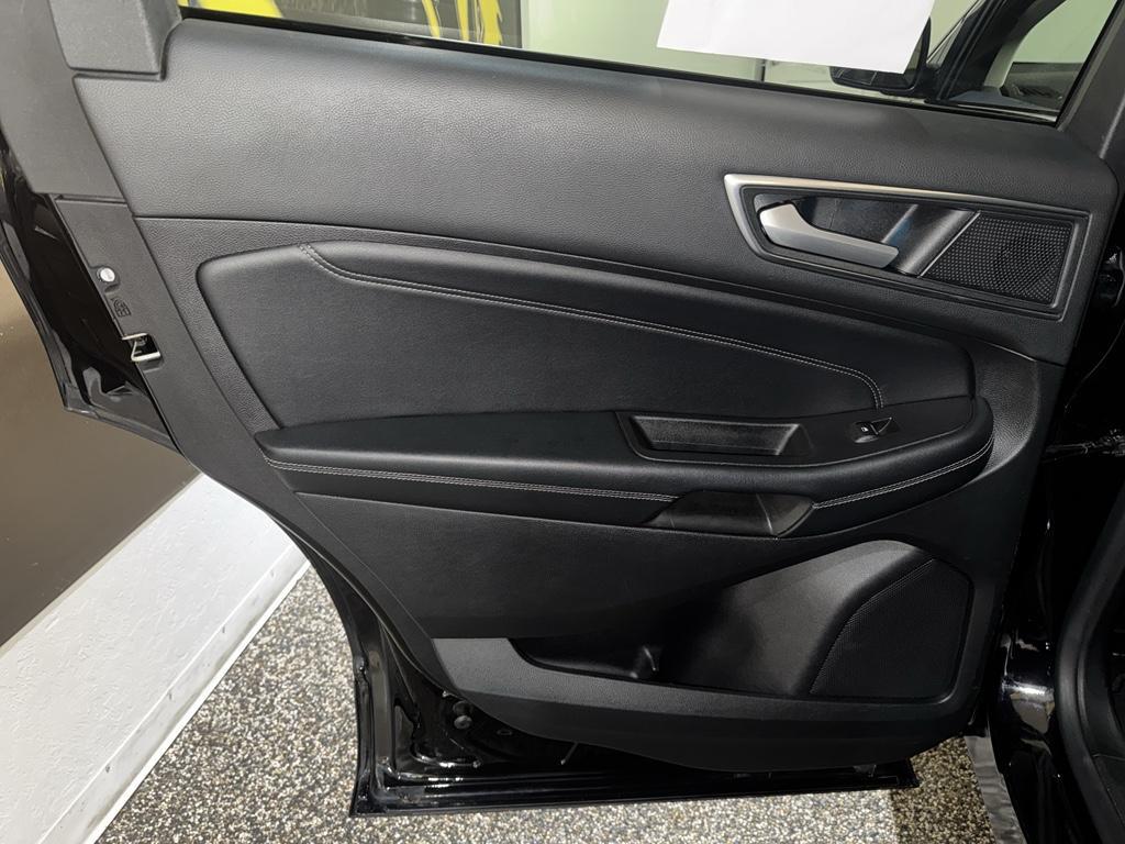 used 2022 Ford Edge car, priced at $21,995