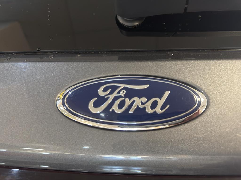 used 2025 Ford Explorer car