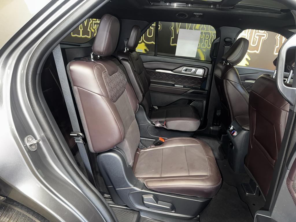 used 2025 Ford Explorer car