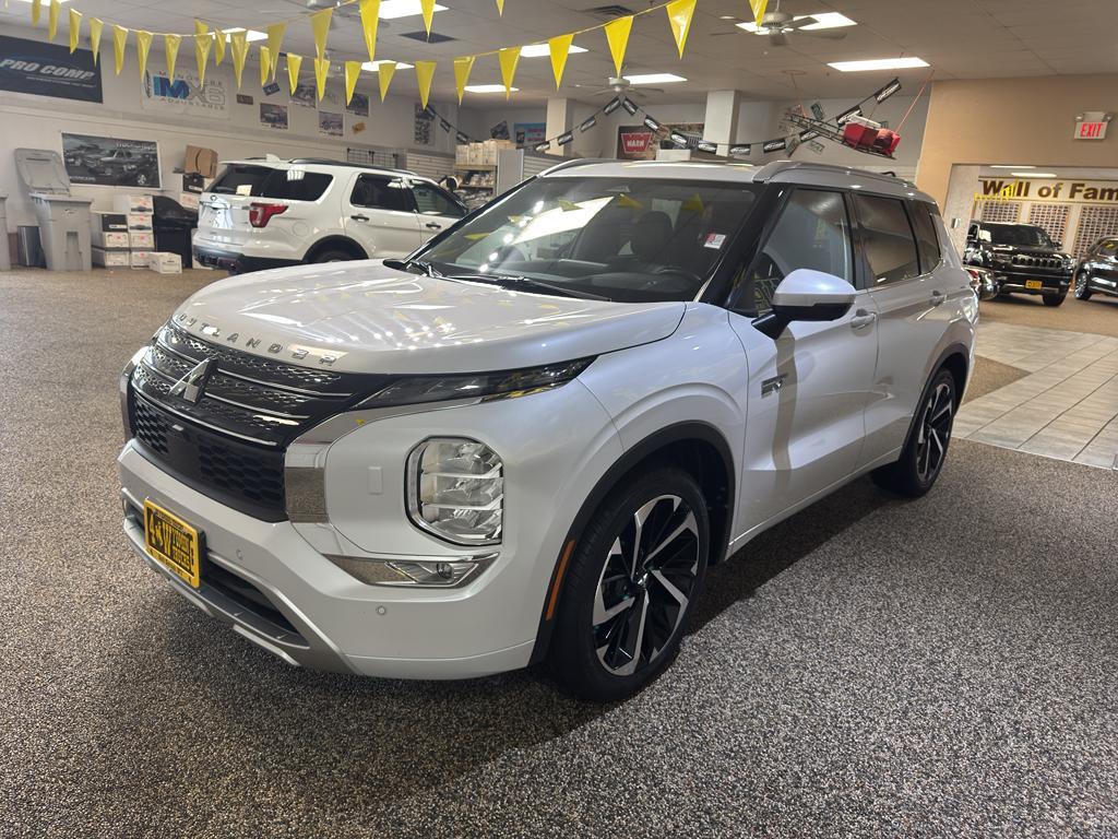 used 2024 Mitsubishi Outlander PHEV car, priced at $35,995