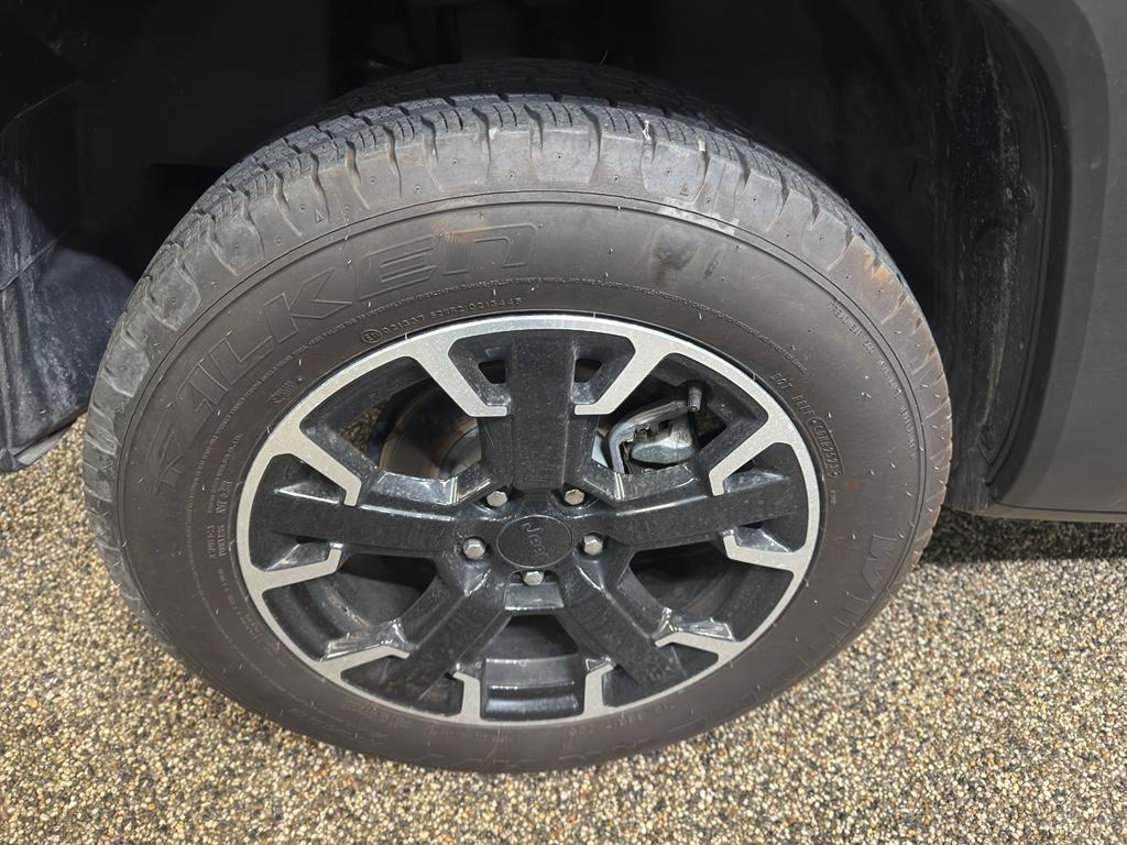 used 2023 Jeep Renegade car, priced at $28,995