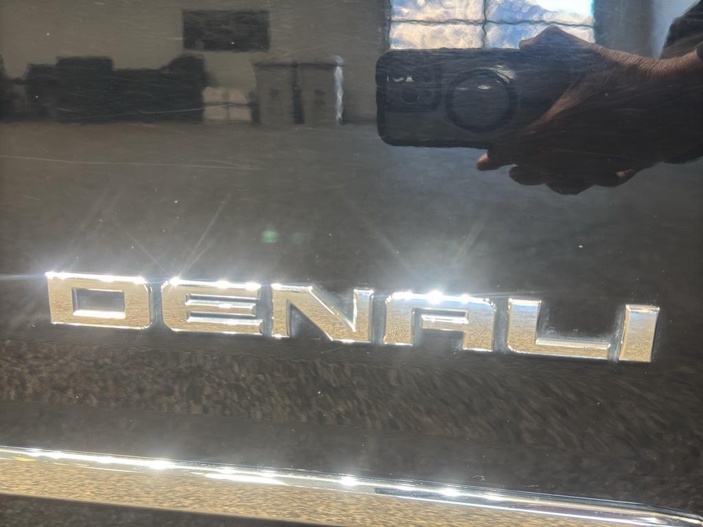 used 2018 GMC Yukon car, priced at $36,995