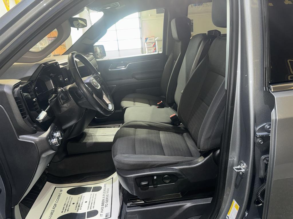 used 2024 GMC Sierra 1500 car, priced at $41,995