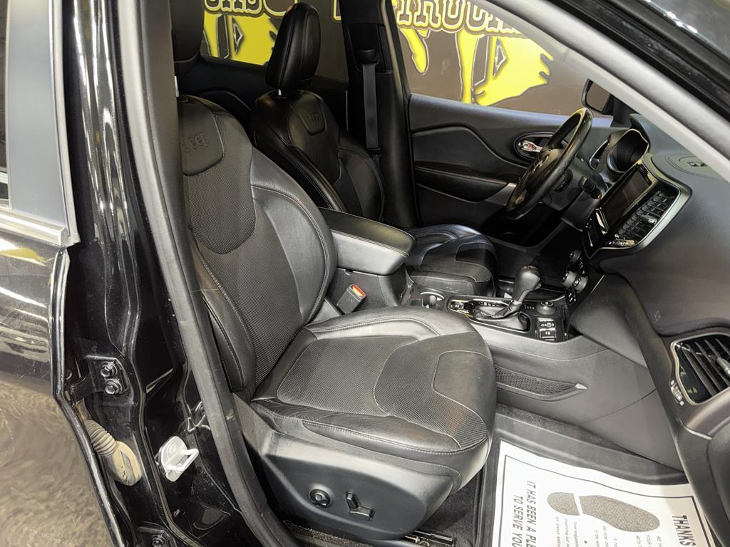 used 2019 Jeep Cherokee car, priced at $19,995