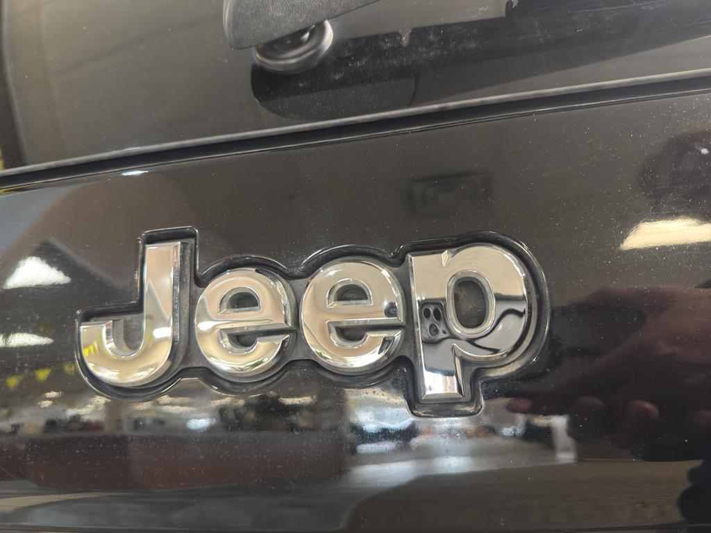 used 2019 Jeep Cherokee car, priced at $19,995