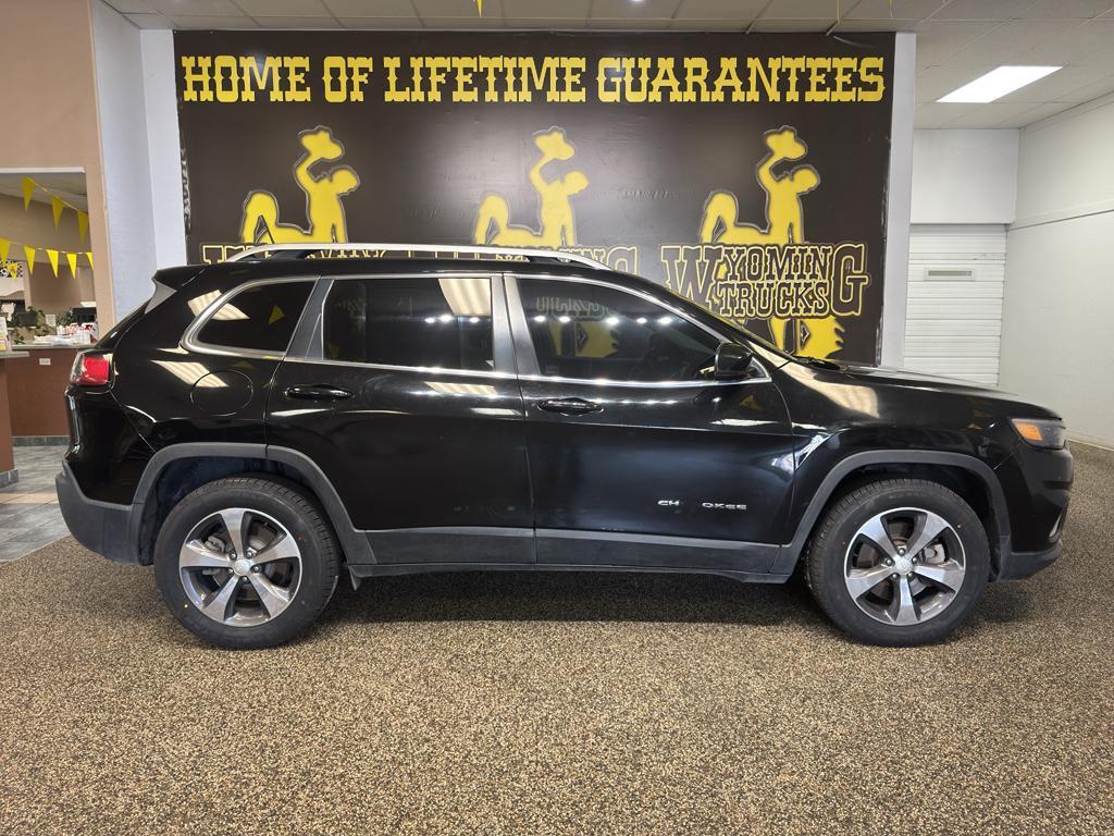 used 2019 Jeep Cherokee car, priced at $19,995