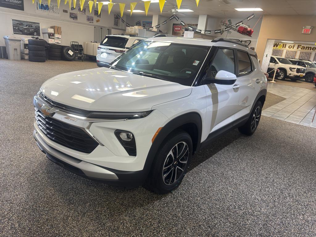 used 2025 Chevrolet TrailBlazer car, priced at $29,995