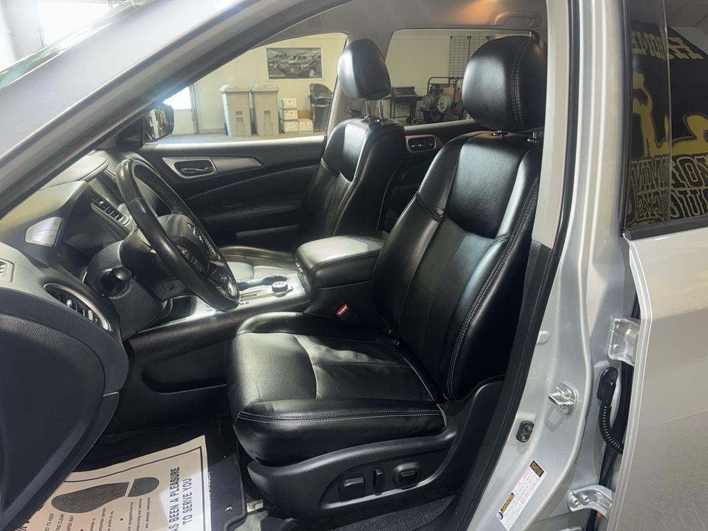 used 2020 Nissan Pathfinder car, priced at $12,995
