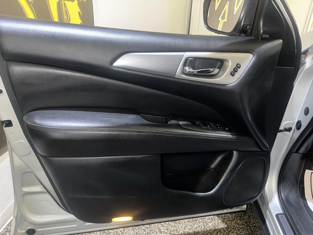 used 2020 Nissan Pathfinder car, priced at $12,995