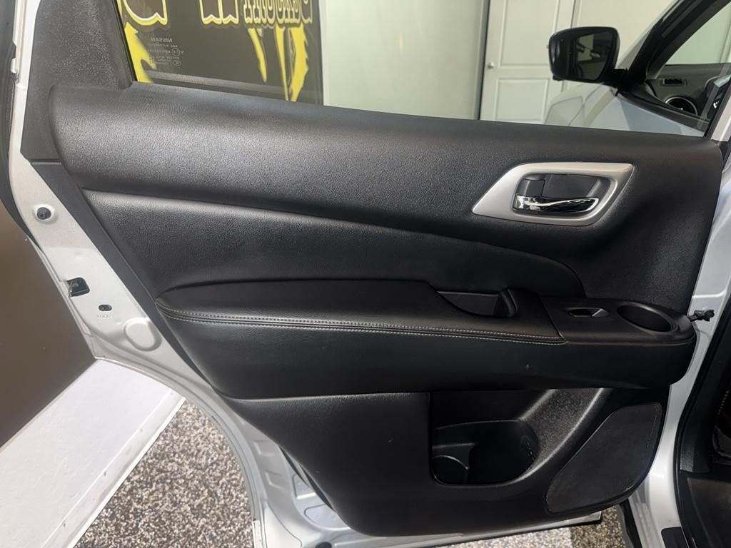 used 2020 Nissan Pathfinder car, priced at $12,995